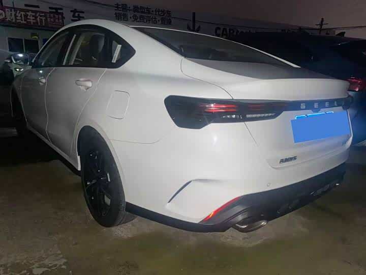 Фото 7 - Geely Binrui