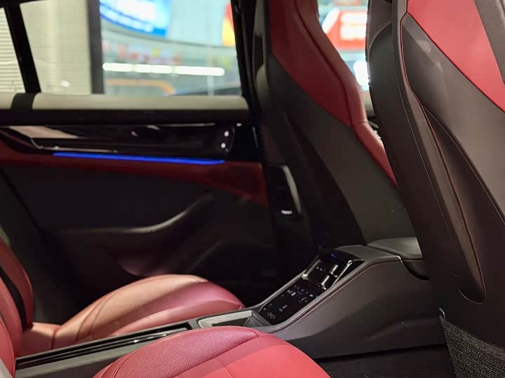 Фото 7 - Porsche Panamera