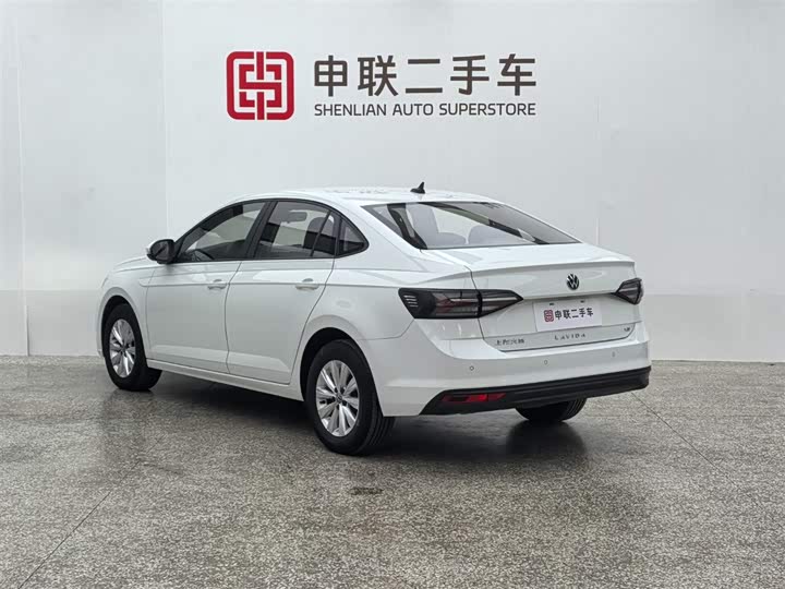 Фото 4 - Volkswagen Lavida