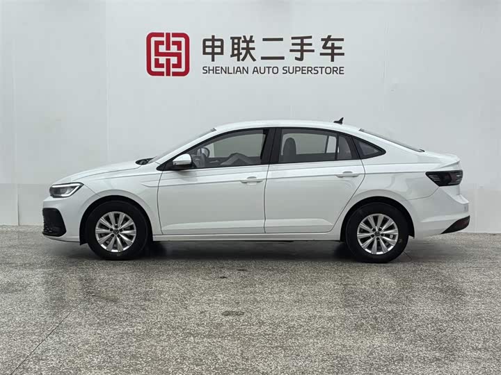 Фото 5 - Volkswagen Lavida