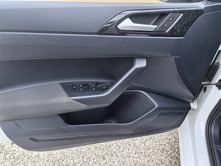 Фото 9 - Volkswagen Lavida