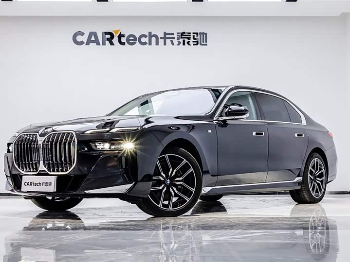 Фото 1 - BMW 7 Series