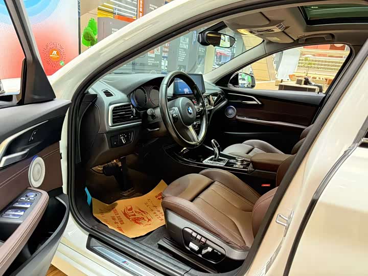 Фото 4 - BMW 1 Series