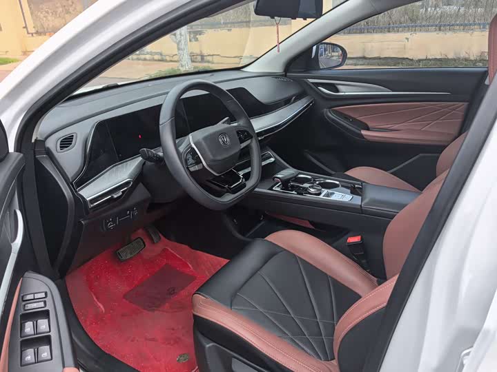 Фото 9 - Changan Eado Plus