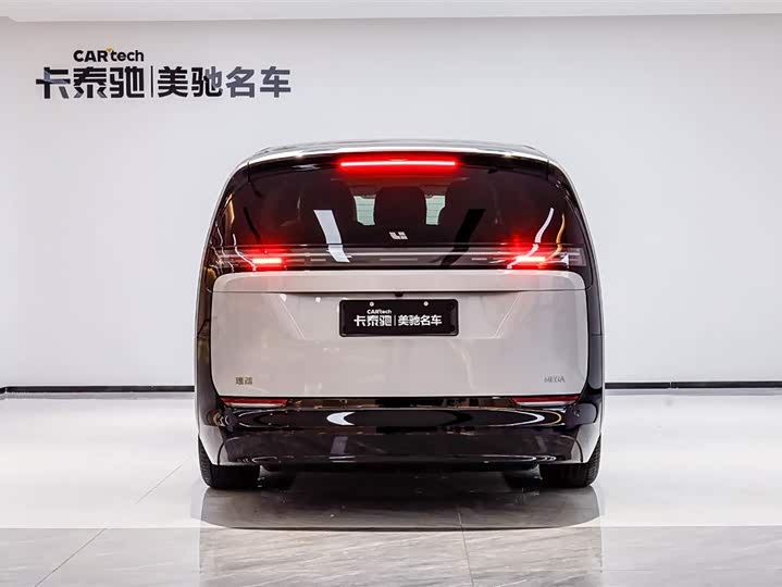 Фото 7 - LiXiang Mega