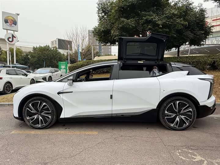 Фото 6 - HiPhi X