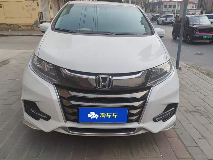 Фото 2 - Honda Odyssey