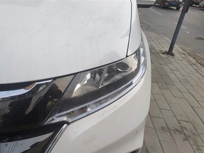 Фото 5 - Honda Odyssey