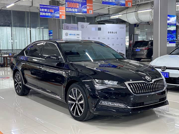 Фото 3 - Skoda Superb