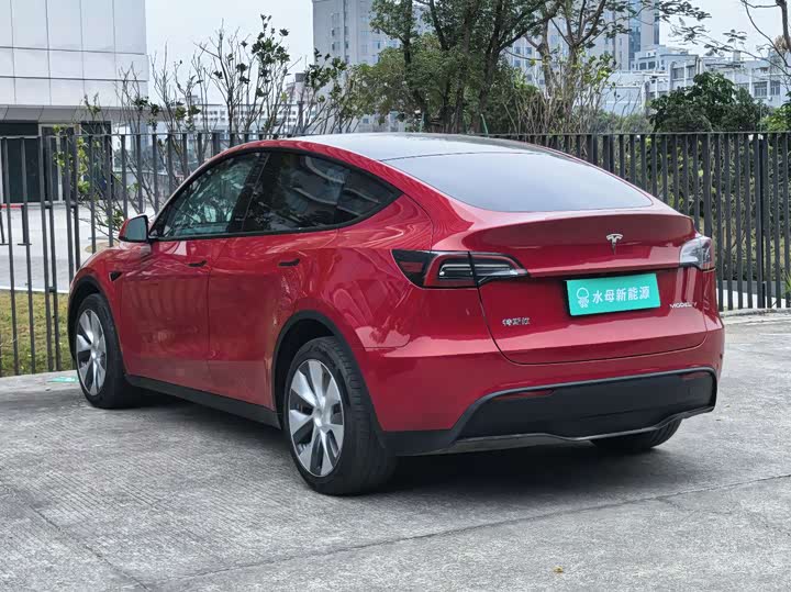 Фото 7 - Tesla Model Y