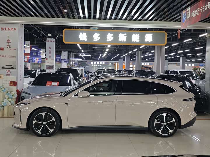 Фото 3 - Nio ET5T