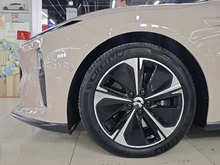 Фото 7 - Nio ET5T