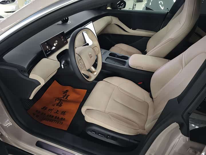 Фото 8 - Nio ET5T