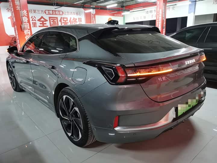 Фото 5 - Zeekr 001