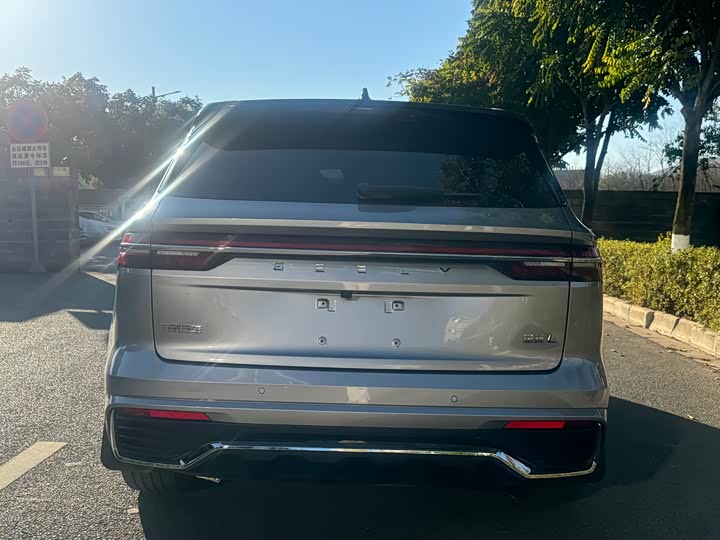 Фото 5 - Geely Okavango L