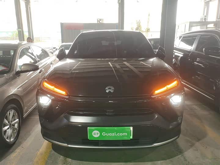 Фото 3 - Nio EC6