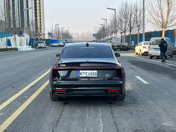 Фото 8 - Hongqi H5