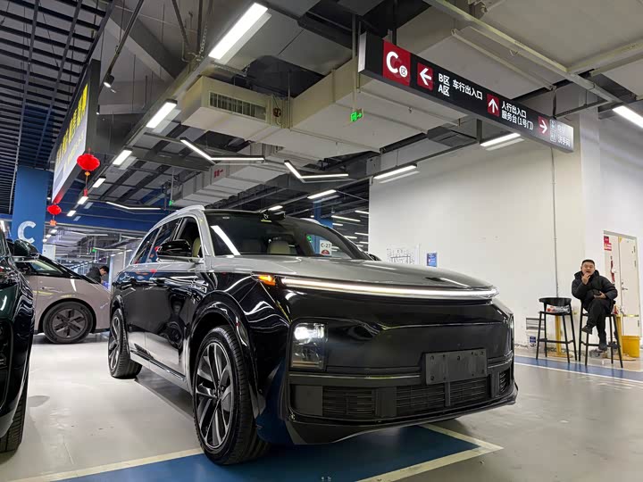 Фото 3 - LiXiang L8