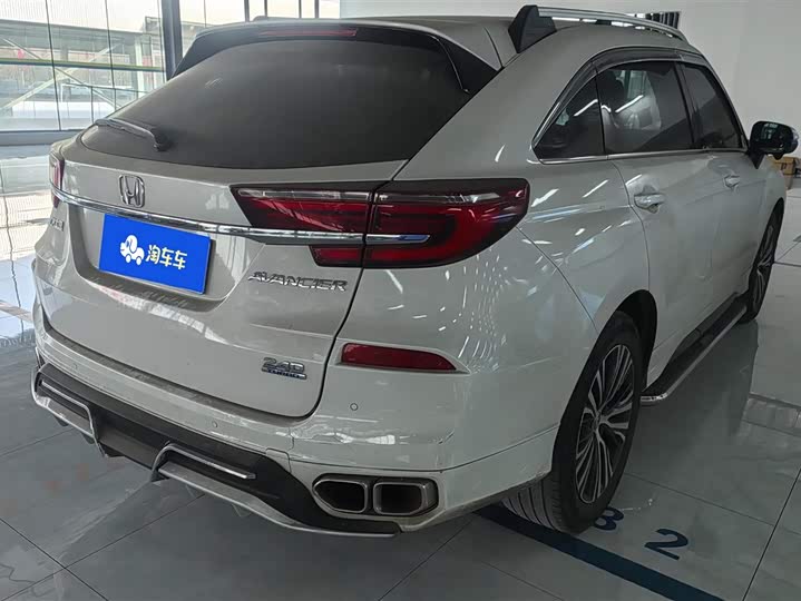 Фото 3 - Honda Avancier