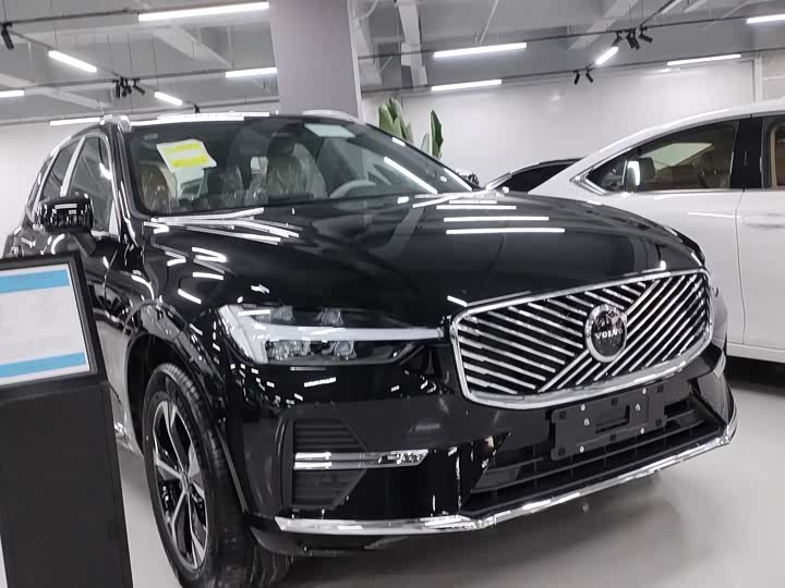 Фото 3 - Volvo XC60