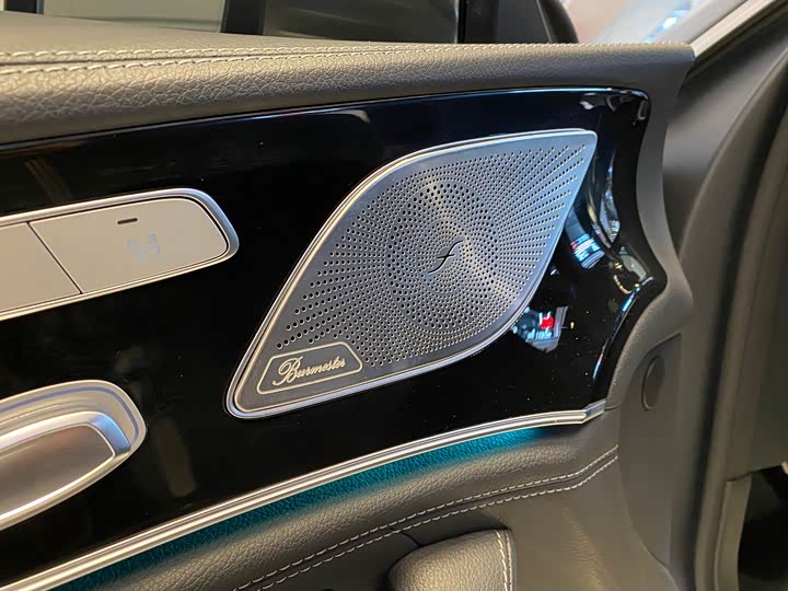 Фото 9 - Mercedes-Benz AMG GT