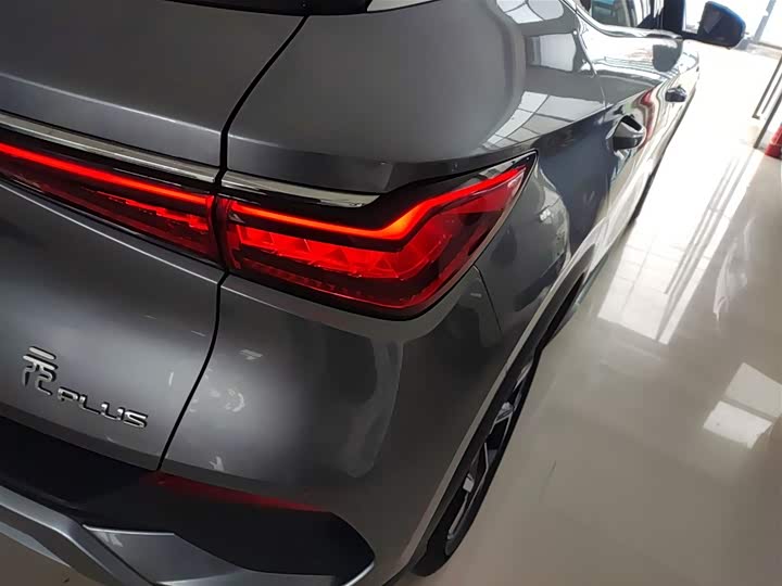 Фото 8 - BYD Yuan Plus