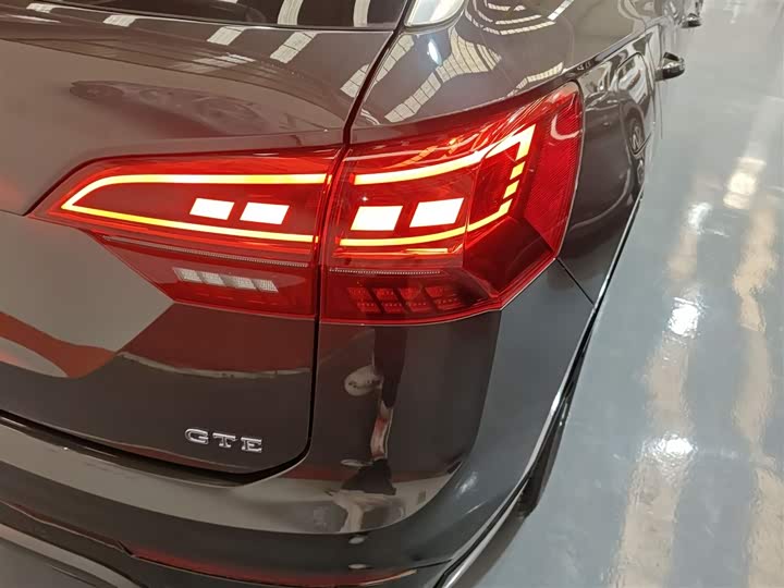 Фото 8 - Volkswagen Tayron GTE Hybrid