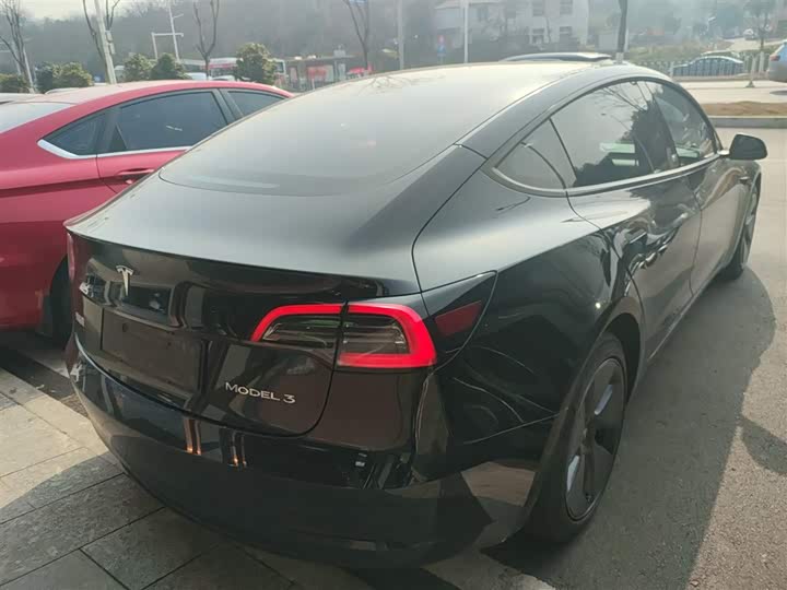 Фото 7 - Tesla Model 3