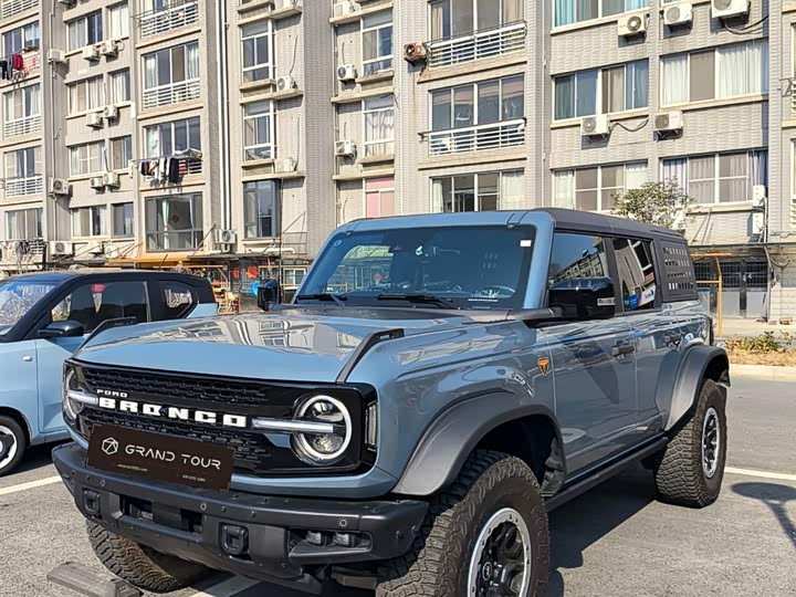 Фото 1 - Ford Bronco