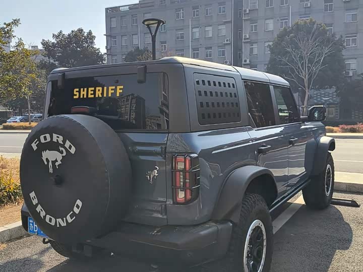 Фото 7 - Ford Bronco