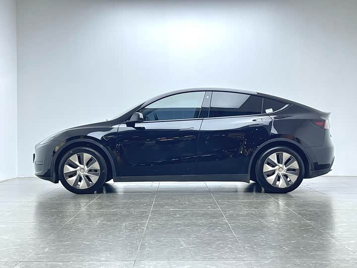 Фото 5 - Tesla Model Y