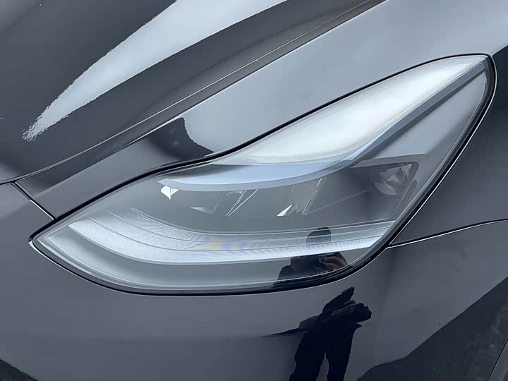 Фото 8 - Tesla Model Y