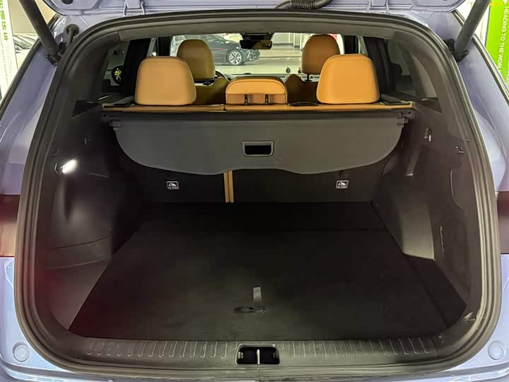 Фото 7 - Geely Monjaro L Hybrid