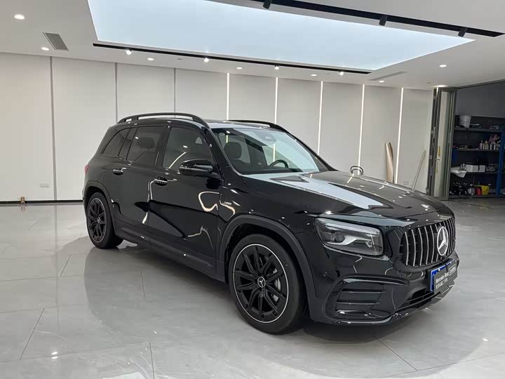 Фото 3 - Mercedes-Benz GLB-Class AMG