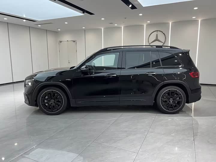 Фото 4 - Mercedes-Benz GLB-Class AMG