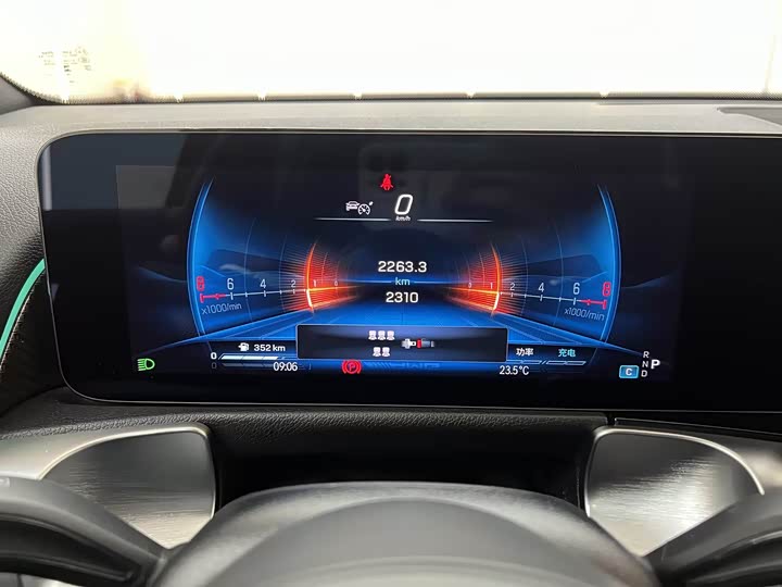 Фото 7 - Mercedes-Benz GLB-Class AMG