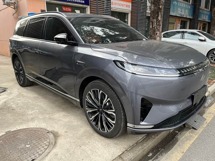 Фото 3 - Dongfeng Yipai eπ 008