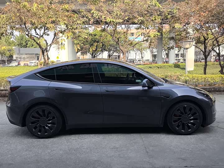 Фото 7 - Tesla Model Y