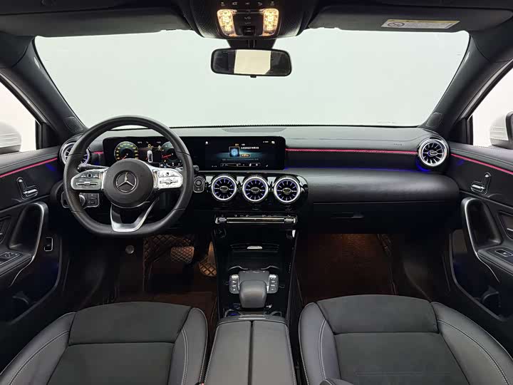 Фото 5 - Mercedes-Benz A-Class