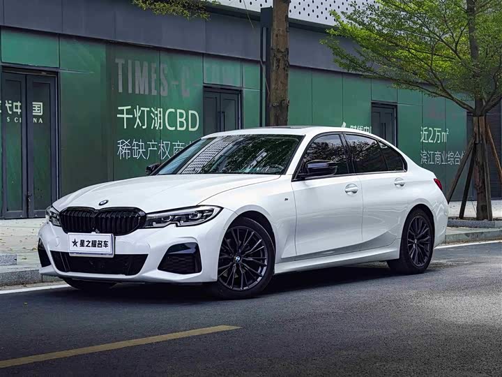 Фото 1 - BMW 3 Series