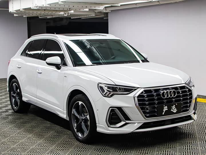 Фото 3 - Audi Q3