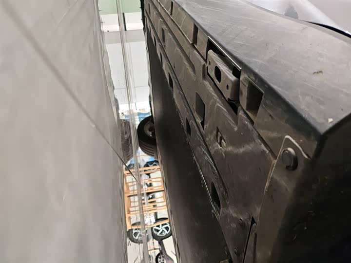 Фото 2 - BYD Qin L