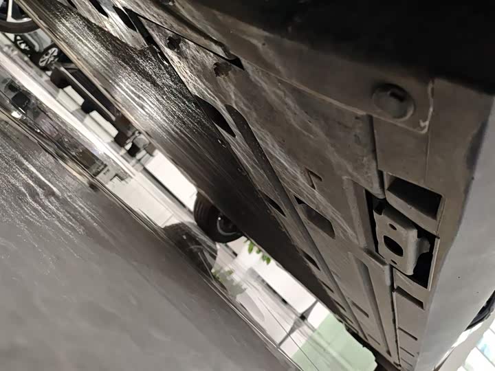 Фото 8 - BYD Qin L