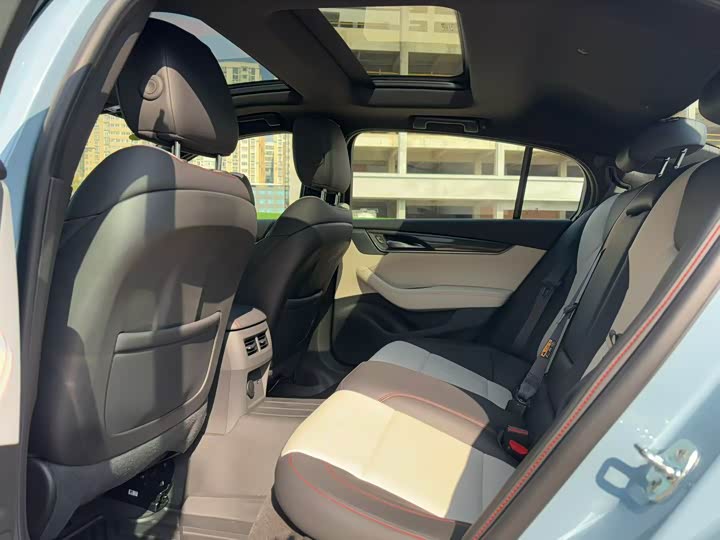 Фото 7 - Cadillac CT5