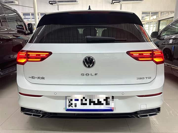 Фото 7 - Volkswagen Golf