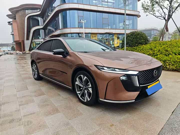 Фото 3 - Mazda EZ-6