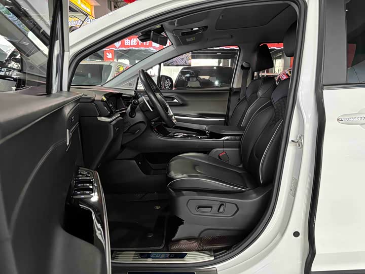 Фото 6 - Hyundai Custo