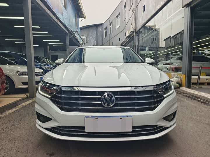 Фото 2 - Volkswagen Sagitar L