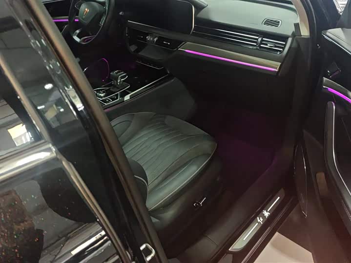 Фото 8 - Hongqi HS5