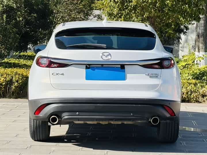 Фото 5 - Mazda CX-4